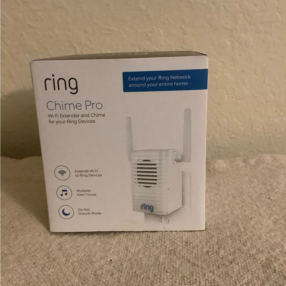 Ring Chime Pro Wi-Fi Booster in White